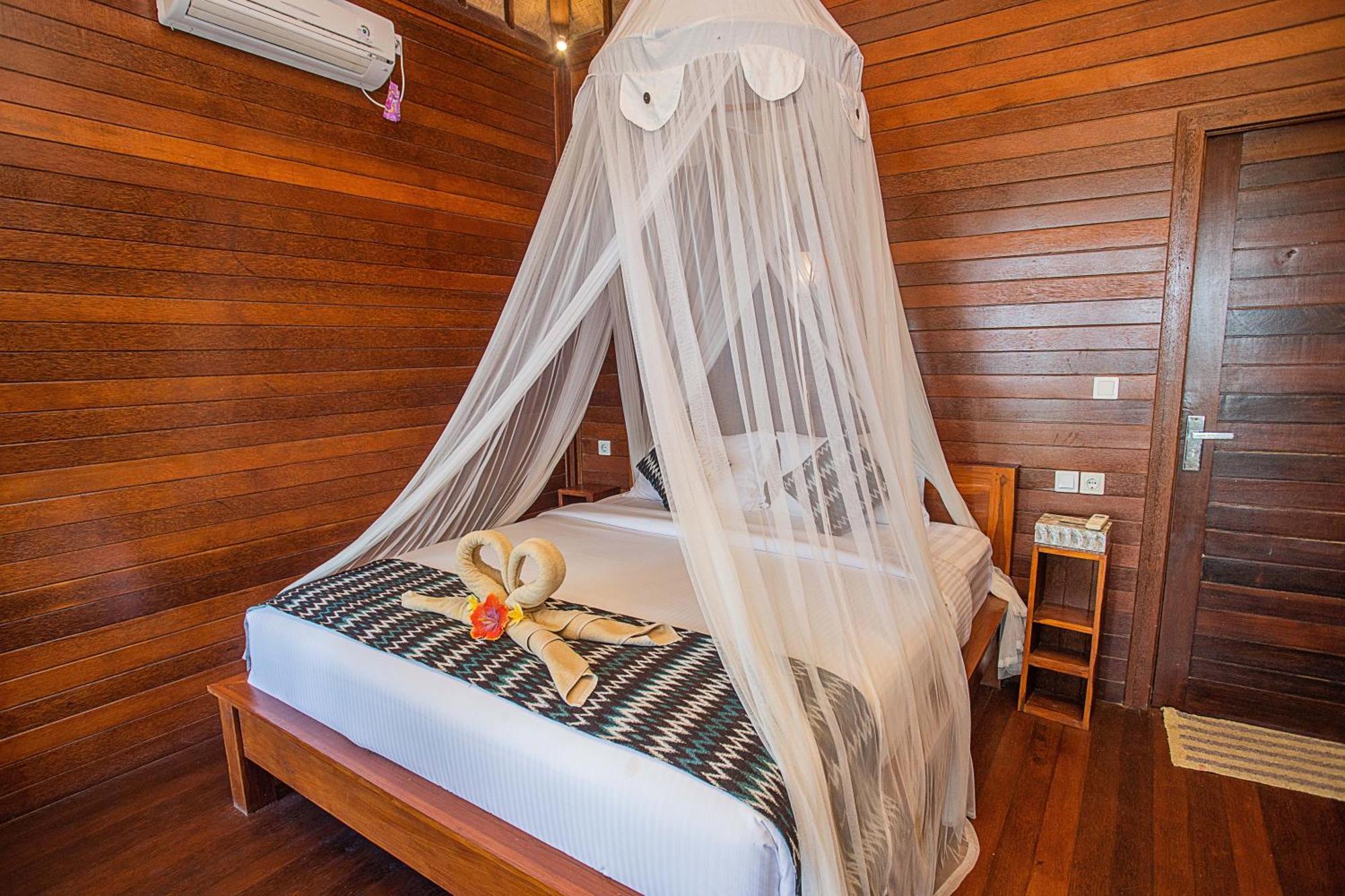 Tawe Ocean Blue Villa Lembongan Esterno foto
