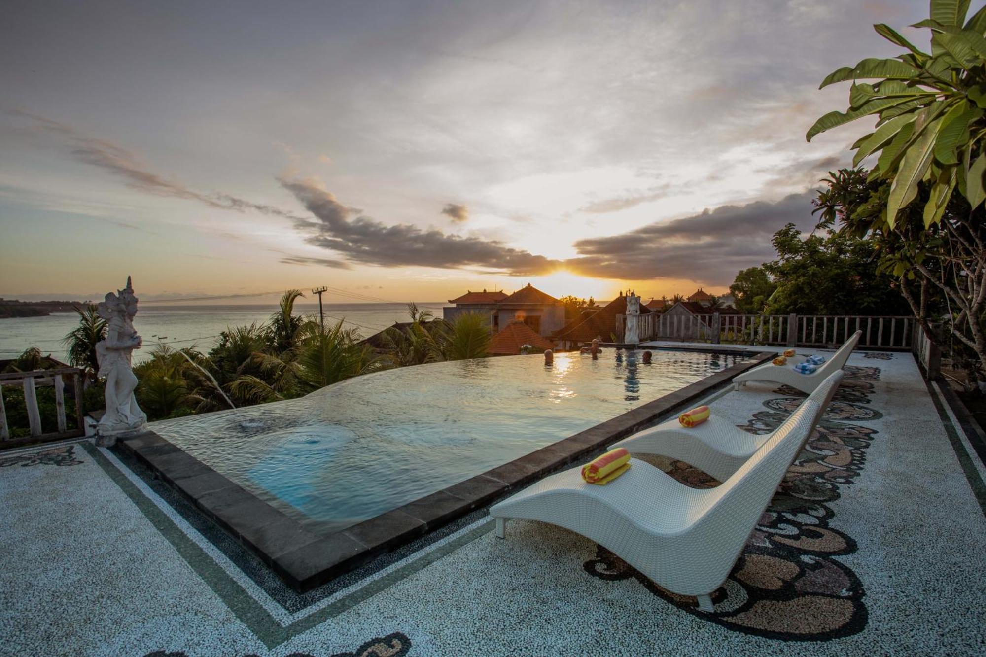 Tawe Ocean Blue Villa Lembongan Esterno foto