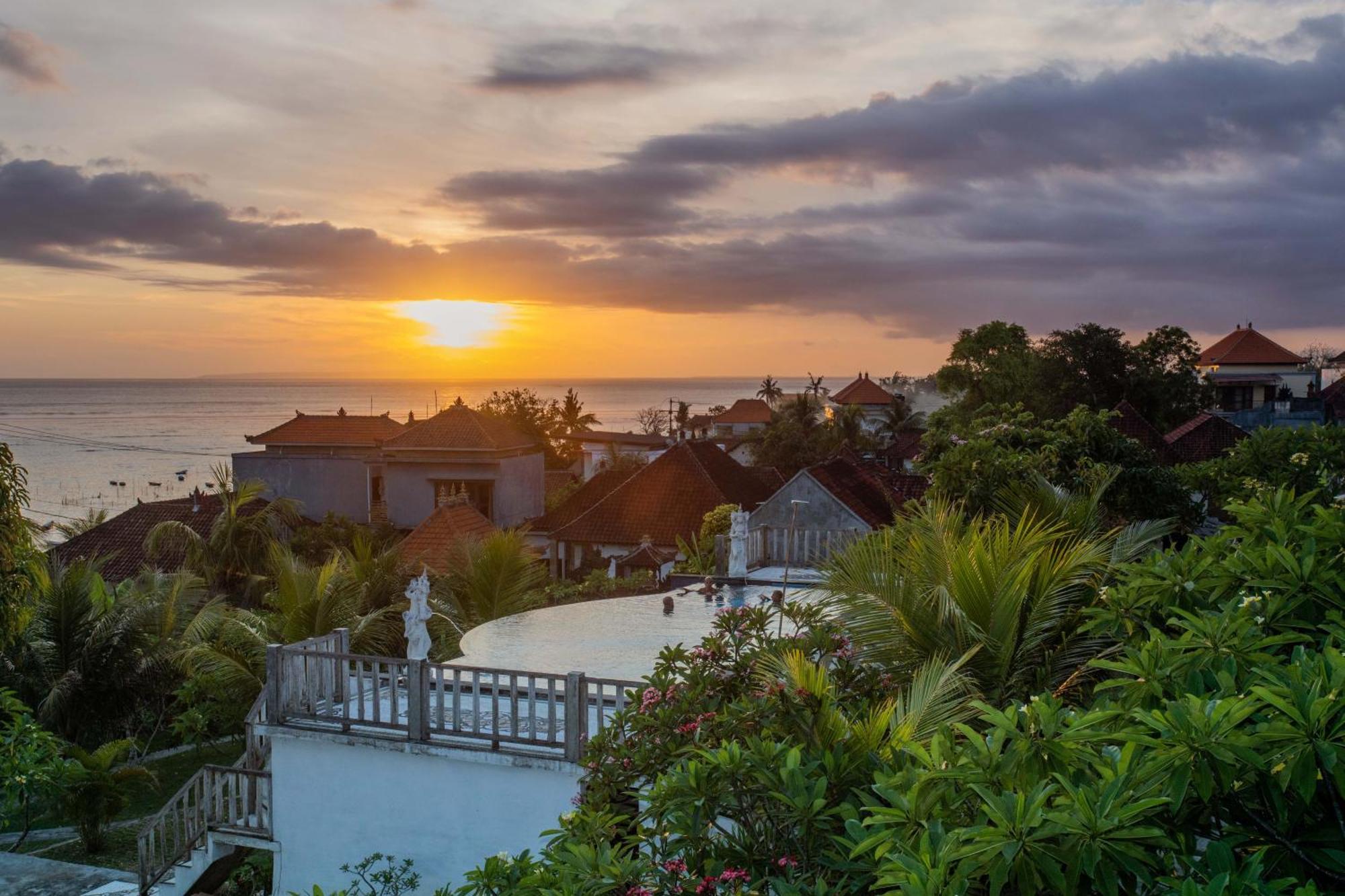 Tawe Ocean Blue Villa Lembongan Esterno foto